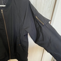 ブラック MA-1ジャケット Mサイズの画像