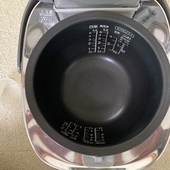 TOSHIBA 炊飯器の画像