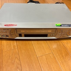 VHS ビデオカセットレコーダー