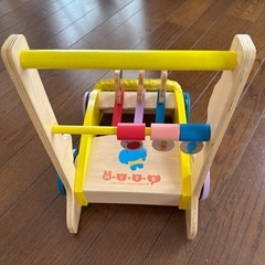 手押し車赤ちゃんおもちゃの画像