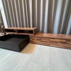 【美品】伸縮テレビ台➕キャスター付き収納【値下げしました！】の画像