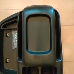 ハイエース コンソールボックスの画像