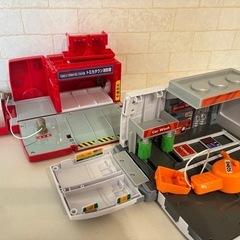 トミカのおもちゃの画像