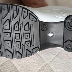 未使用スニーカー23.5センチの画像