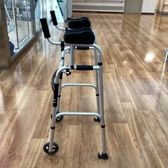 歩行器（折り畳み式）　【町田市再生家具】250808の画像