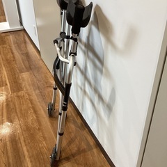歩行器（折り畳み式）　【町田市再生家具】250808の画像