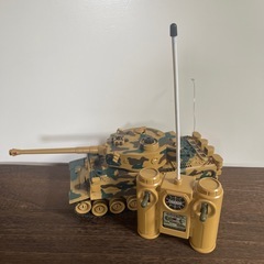 戦車　ラジコン　ベージュ 動作確認済み　　