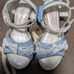 リボンが可愛いサンダル