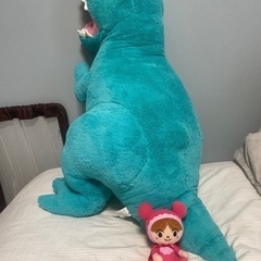 コストコ　恐竜　ぬいぐるみ　大きい