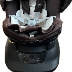 エールべべ.チャイルドシートの画像