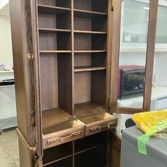 ☆値下げ☆H 2506-399 食器棚 上下分割 固定ネジあり  1枚板ないです。 キズ 汚れありの画像