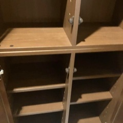 天然木アルダー材書棚の画像