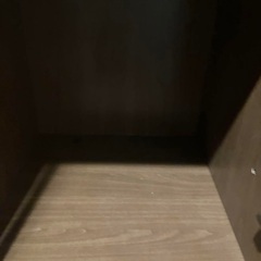 天然木アルダー材書棚の画像