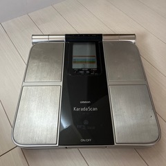 オムロン　カラダスキャン　体重計の画像