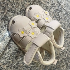 15cm 女の子くつ　サンダルの画像