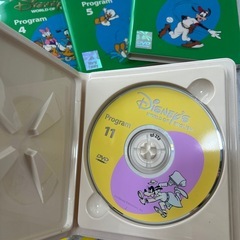 【知育DVD】ディズニー　ワールドオブイングリッシュ　DVD１２本セットの画像