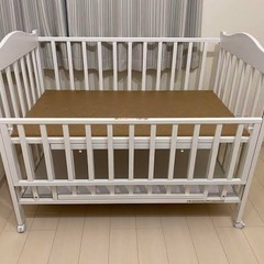日本製　石崎家具　ベビーベッド　白