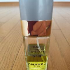CHANEL シャネル N°19　オードトワレ　香水　100ml