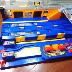 プラレール今日からぼくが駅長さん！ ガチャっと！アクションステーションの画像