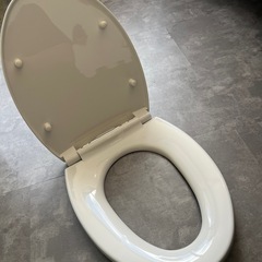 TOTOトイレ便座の画像