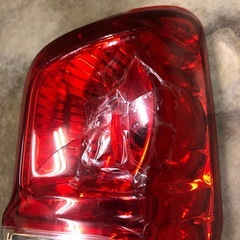 キャラバン　nv350 リアテールカバーの画像
