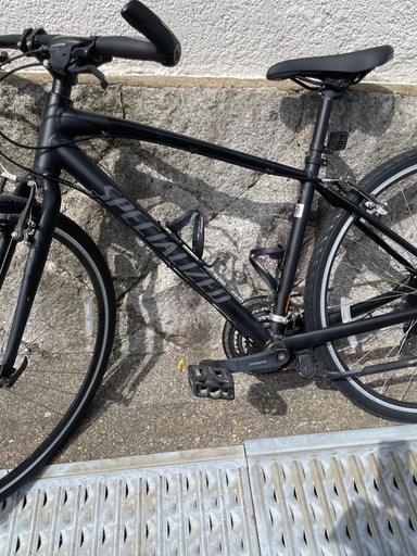 美品SPECIALIZED クロスバイク　その他3万円分くらいいろいろおまけ付き