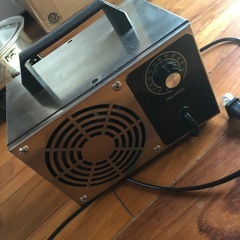 手渡しなら無料　オゾン発生器 消臭機