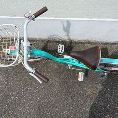 子供用20インチ自転車 ミントグリーン 前カゴ付きの画像