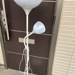 値下げしました　IKEA  　スタンドライトの画像