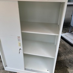事務用品　ロッカー　書類棚　鍵付き　書庫　白　ホワイト【2個あります】【1個の価格】【横80奥45高111.5】の画像
