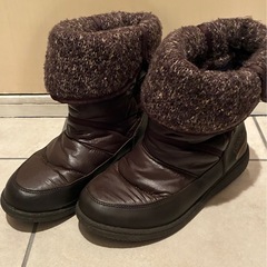22.5cm冬物　ベネトンブーツの画像