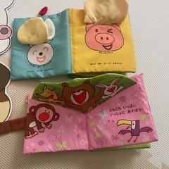 布製しかけ絵本などの画像