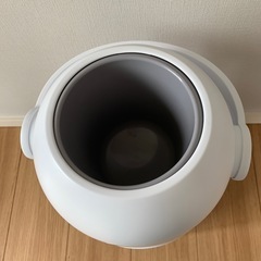 （決定しました）ピジョン　おむつ用ゴミ箱の画像