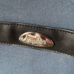 ellesse スーツケースの画像