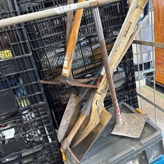 ショベル　ツルハシ　クワなど　長もの道具
