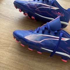 サッカースパイク　プーマ　23cmの画像