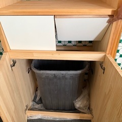 最終値下げ！ダストボックス付き収納棚の画像