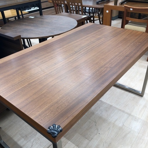 BoConcept ダイニングテーブルのご紹介です♫