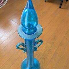 沖縄のガラス瓶　73cmの画像