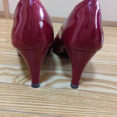 21.5cm！　真っ赤なパンプスの画像