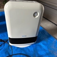 アイリスオーヤマ　ファンヒーター ヒーター セラミックファンヒー...