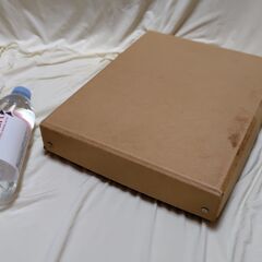 【まだ受付中】おしゃれな書類箱 お道具箱 紙製だけどしっかりしています♪ 蓋つき♪ A4サイズ 早い者勝ちです✨✨の画像