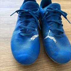 サッカースパイク　プーマ　24cmの画像