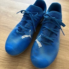 サッカースパイク　プーマ　24cm