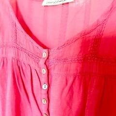 H&M❣️かわいいトップス🩷透け感あり(^^)の画像