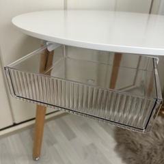 丸テーブル（ホワイト）　幅 80㌢✖️高さ74㌢【美品】の画像