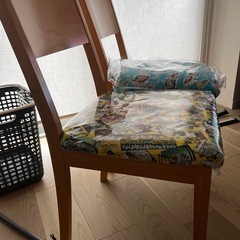 ダイニングチェア二脚の画像