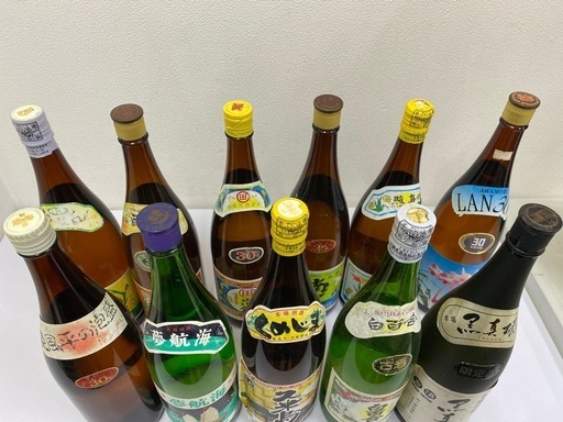 泡盛1800mlx11本セット/箱付　黒真珠43度・らん30度・照島30度・白百合43度・田嘉里30度・久米島30度・南光30度・夢航海30度・春雨30度・東風平30度・どなん43度＃35750