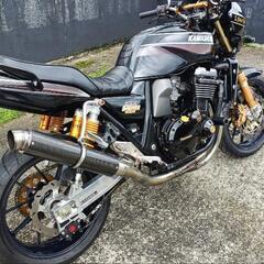 ZRX1100 外装フルカスタムの画像