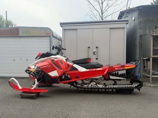 SKI-DOOスノーモービル　sumit expert 165 2020年式
